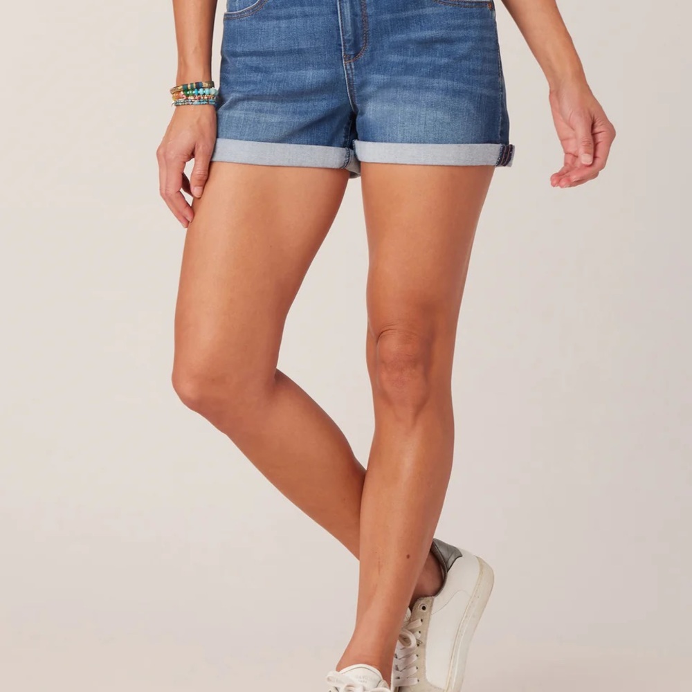 Democracy Women's Indigo Jean Shorts